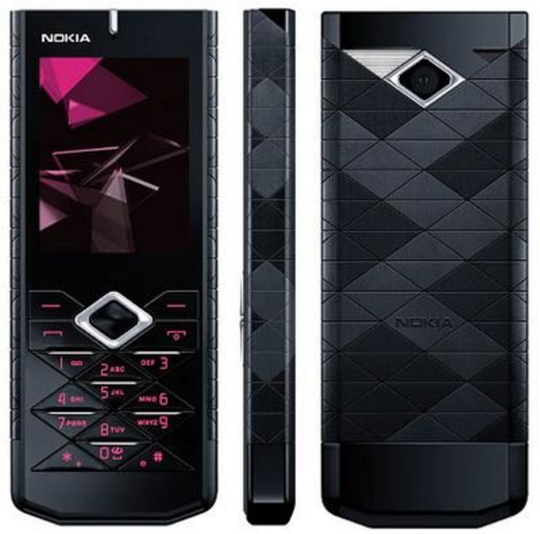 Продаю мобильный телефон Nokia 7900 Prism